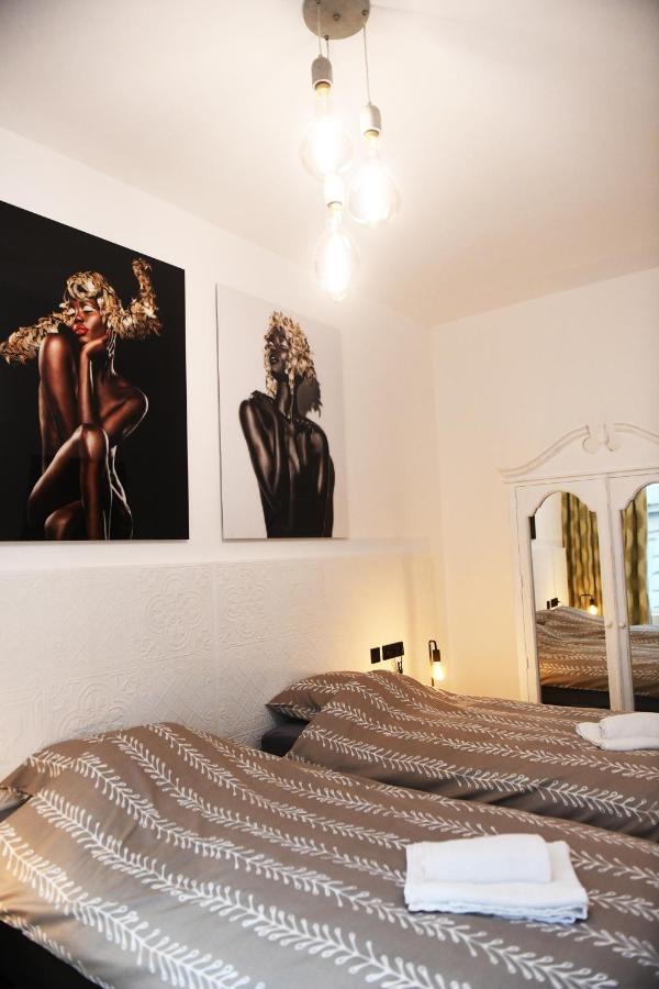Women Of The World - Antwerp Apartment Luaran gambar