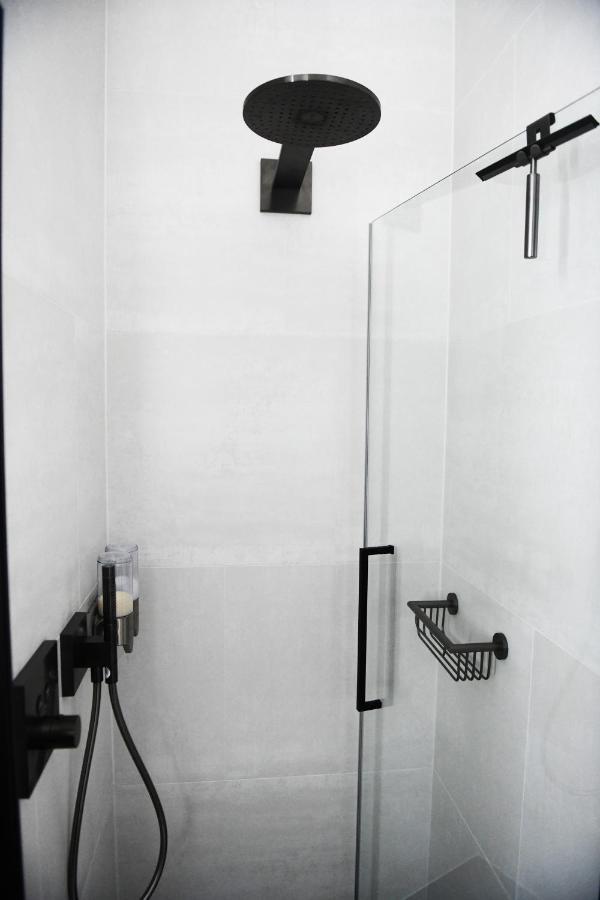 Women Of The World - Antwerp Apartment Luaran gambar
